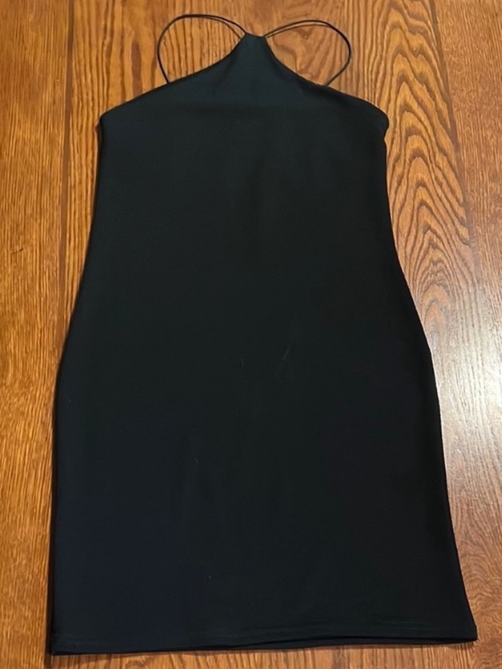 Boohoo • Women’s Size 6 • Black Halter Bodycon Dress •